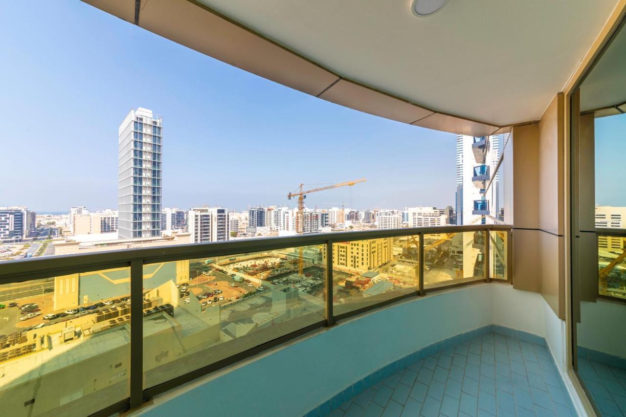 شقة Maison Privee - Millennium Executive Tower دبي المظهر الخارجي الصورة